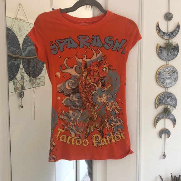 Tops - In Vein Tattoo Parlor Vintage Graphic Tee
